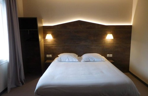 Montmarault Hotel | FastHotel Montmarault - Auberge du Grand Champ