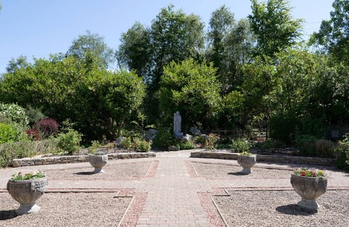 Ballina Hotel | Father Peyton Memorial Centre, Ballina