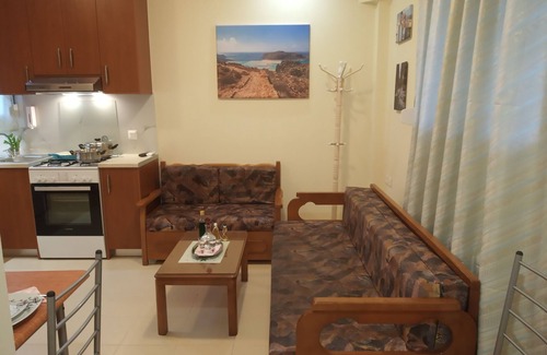 Korfalonas House | father's house in kissamos 2