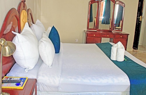 Lusaka Cabin | Fatmols Hotel