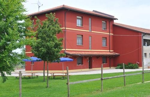 Palazzolo dello Stella Apartment | Fattoria 1, spacious apartment in the farm courtyard