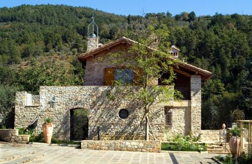 Pian di Sco Villa | Fattoria Casamora - Villa La Nocciolina