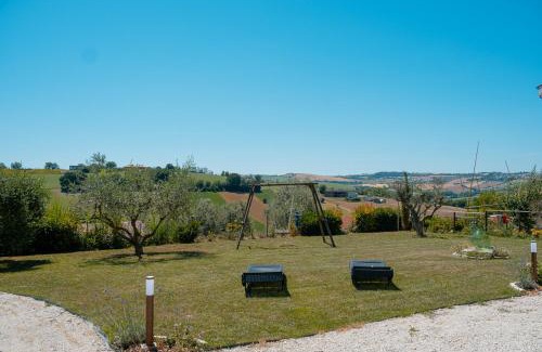 Montegranaro Apartment | Fattoria Cerqua Rooms and more