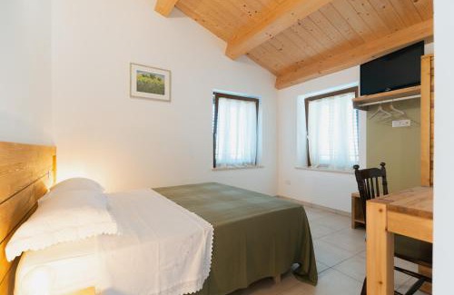 Montegranaro Apartment | Fattoria Cerqua Rooms and more