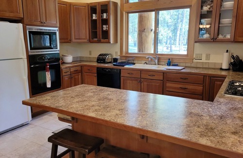 Mazama House | Fawn Glen Cabin in Mazama, Wa! Close to Ski/Sports Trail!