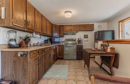 Bailey House | Fawn Haven On The Lake