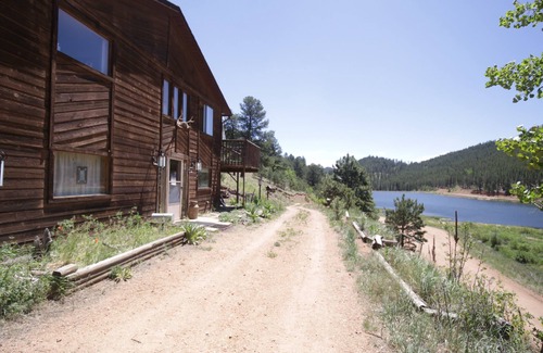 Bailey House | Fawn Haven On The Lake