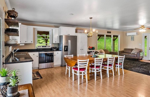 Brush Valley Cabin | Fawn Hollow Retreat*King bed*game room*BBQ