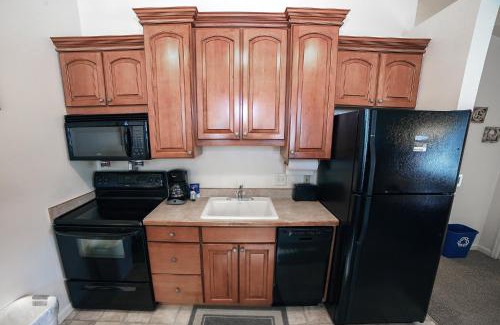 Estes Park Apartment | Fawn Valley Inn- 226 condo
