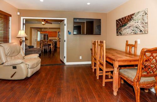 Fawnskin House | Fawnskin Chalet-1826 by Big Bear Vacations