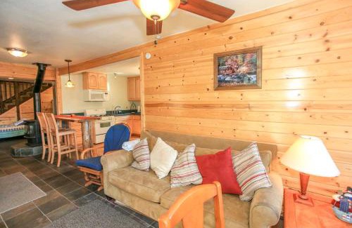 Fawnskin House | Fawnskin Lakeside Cabin - Nice cozy duplex with mountain views with a Jet Tub!