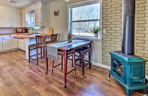 Fayetteville House | Fayetteville Vacation Rental ~ 6 Mi to U of A