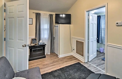 South View House | Fayetteville Vacation Home !