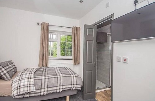 Gamston Bed & Breakfast | Feather Bed Cottage B&B