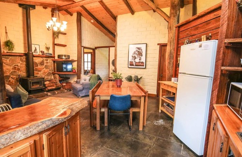 Harrietville House | FEATHERTOP RETREAT: Harrietville