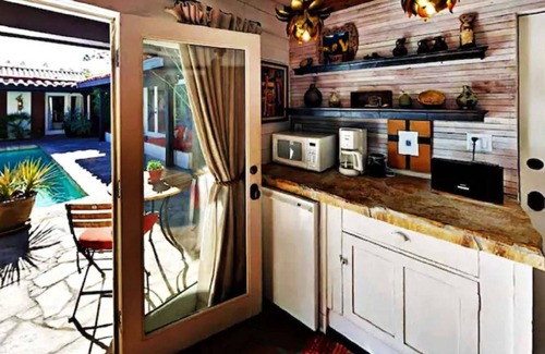 Warm Sands House | Featured in Palm Springs Life Magazine. Beautiful Paseo Palms Springs