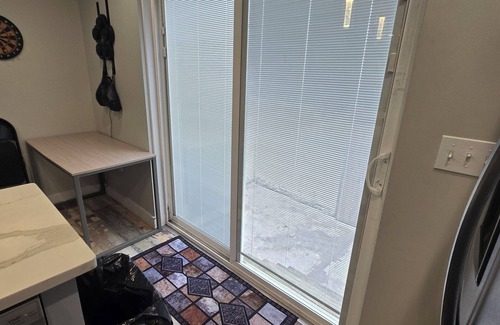 South Philadelphia House | Federal Hideaway Spacious 4-bedroom house in charming Philadelphia with WiFi, AC