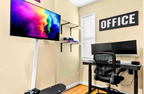 South Baltimore House | Federal Hill & Inner Harbor Lux Retreat Sleeps 6