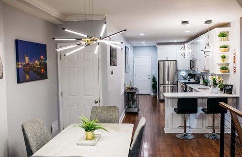 Riverside House | Federal Hill Luxury Loft w/Rooftop Deck & Parking!