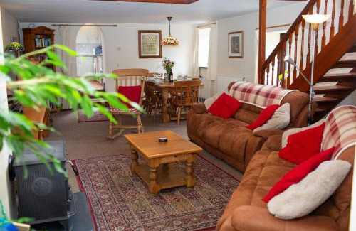Tan-y-groes House | Fedwen Uchaf Tresaith