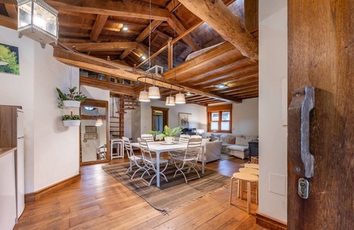 Oza de los Rios Cottage | Fee4Me La Casita de Oza