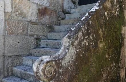Eiras Villa | Fee4Me O' Pepito 1743 Abbot's House