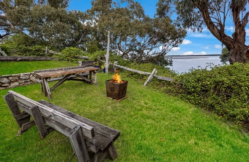 Nungurner House | Feel a real sense of nature amongst this peaceful rural environment