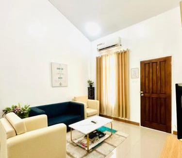 General Santos House | Feel at Home Gateway H&C Shower Netflix 100mbps