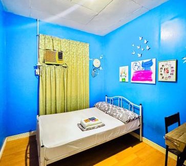 Polomolok House | Feel at Home Polomolok H&C Shower Netflix 500mbps