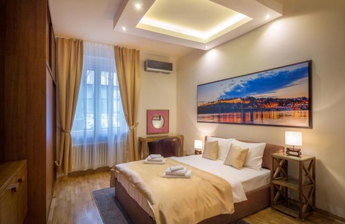 Stari Grad Apartment | Feel Belgrade Superior Apartment