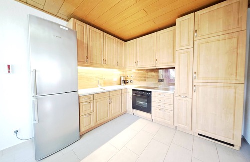 Backnang Apartment | Feel-good apartment close to the city in a quiet location - with WiFi & smart TV
