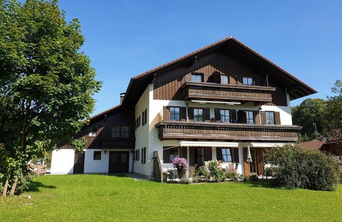Weissbach Apartment | Feel-good apartment "Saalach" between Bad Reichenhall and Salzburg