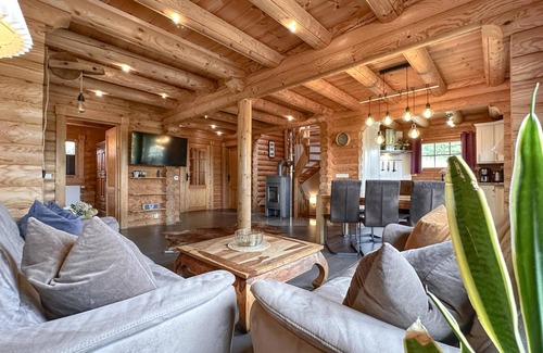 Fuchsberg House | Feel-good house with sauna and hot tub