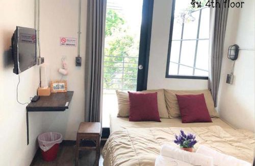 Arun Amarin Hostel | Feel Good Hostel bk