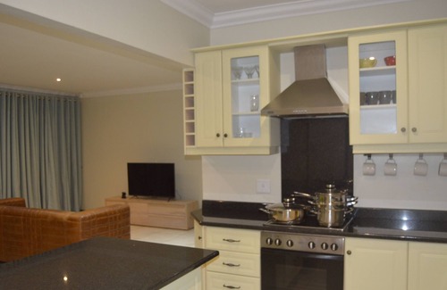 Hillcrest House | Feel@Home Self-Catering 8 Sleeper Accommodation in Hillcrest Durban