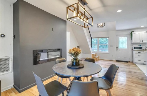 Greenwood Lake House | Feel like home in GWL, free EV/hybrid charger