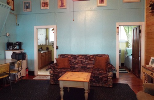 Town of Jerusalem Cottage | Feel Relaxed, Right On the Lake! Fall '25 and 2026 Booking!