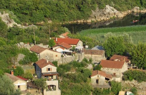 Karuc House | Feel the Karuch