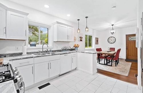 Proctor House | Feel the real VT! Ski Killington, Dogs Welcome!
