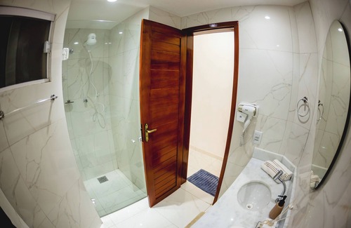 Santos Reis Apartment | Feel the sea breeze and be just steps from the beach