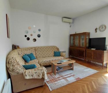 Virpazar Apartment | Feel the village