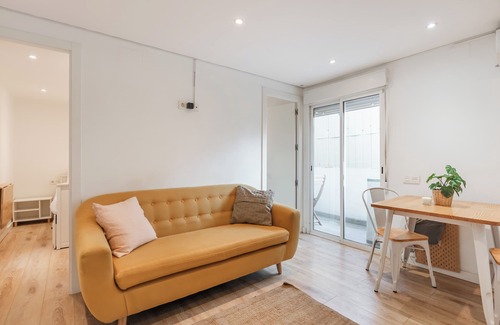 Cornella de Llobregat Apartment | Feel Welcome Barcelona Smart Flat