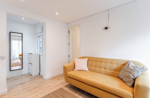Cornella de Llobregat Apartment | Feel Welcome Barcelona Smart Flat