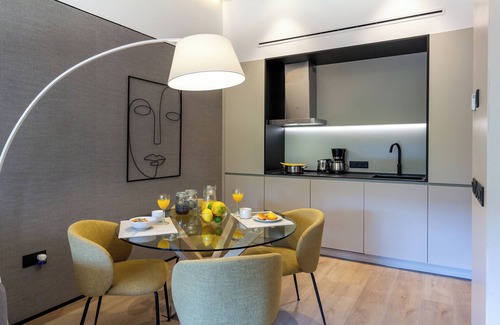 La Buhaira Apartment | Feelathome Nervión Apartments