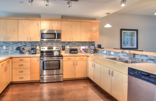 Ocean Shores Condo | Feelin Beachy - Oyhut Bay Seaside Village