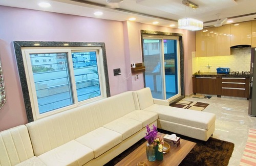 Toli Chowki Apartment | Feels like home