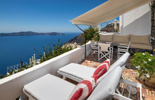 Firostefani Apartment | Feggari Apartments