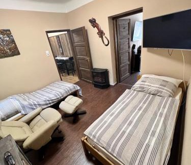 Gyal Apartment | Fehér galamb apartman