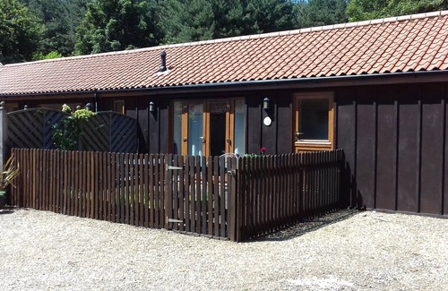 Thorpe Market Cottage | Felgate Cottage - Set Around An Old Farmyard In A Village Location