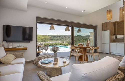 Spilia House | Feli Living - luxury villa Chania Crete Greece